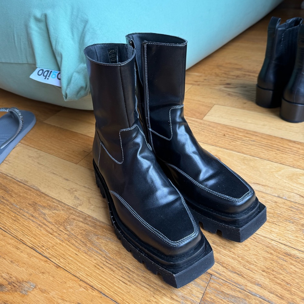 Black Ankle Boots with Chunky Platform Sole